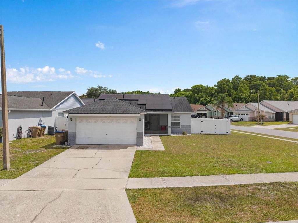 Photo of 101 Seneca Point Trl, Kissimmee, FL 34746 (MLS # TB8501158)