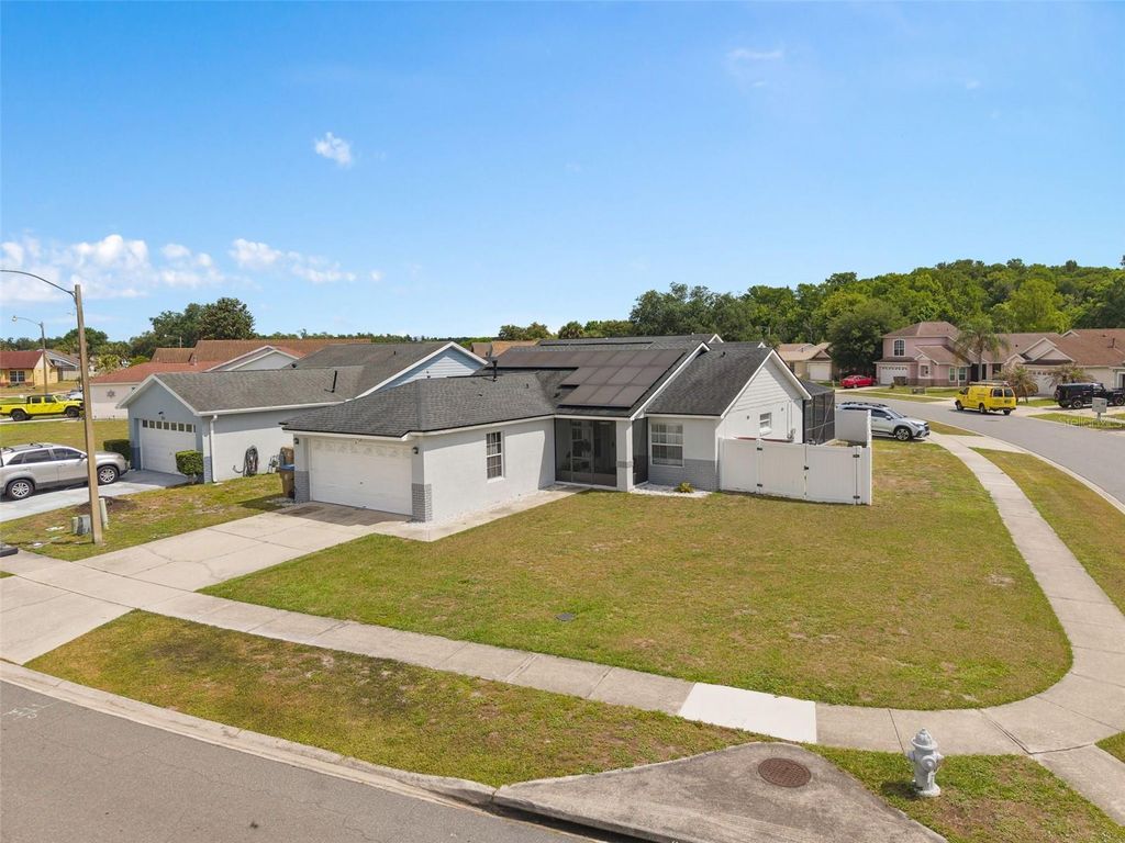 Photo of 101 Seneca Point Trl, Kissimmee, FL 34746 (MLS # TB8501158)