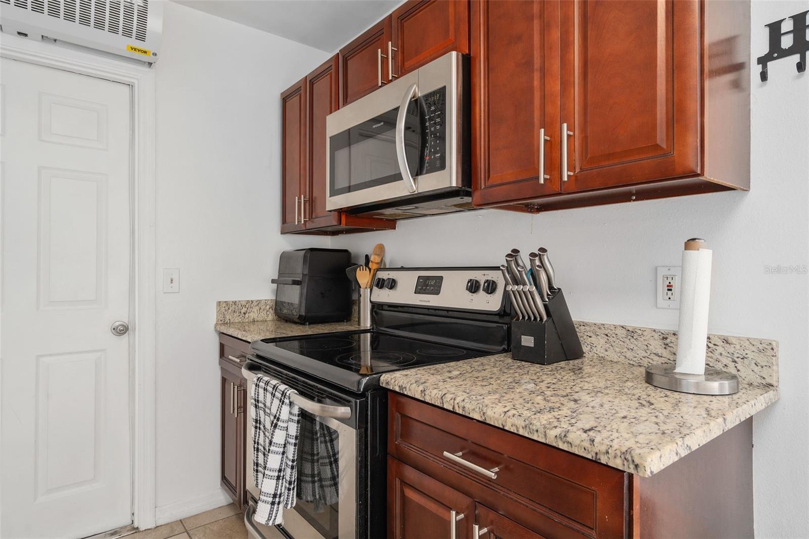 INDIAN POINT PH 4 - Residential