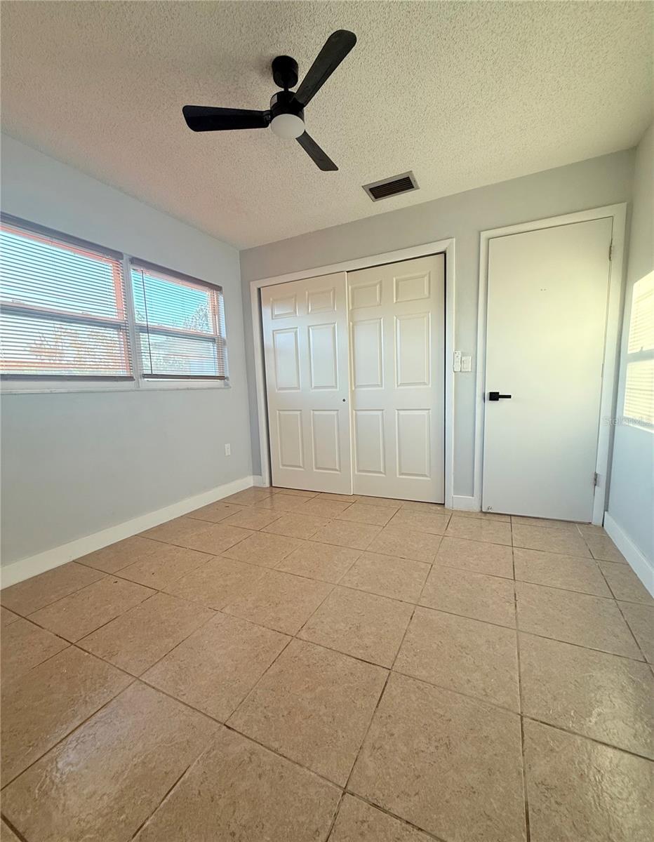 BAY SHORE - Residential