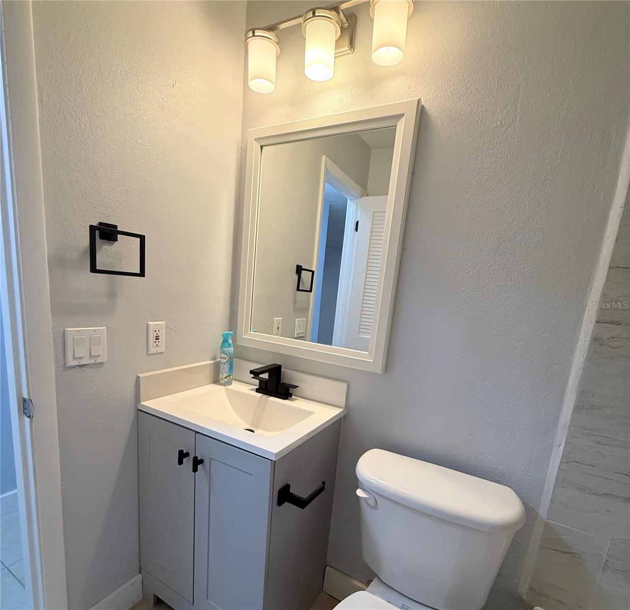 BAY SHORE - Residential