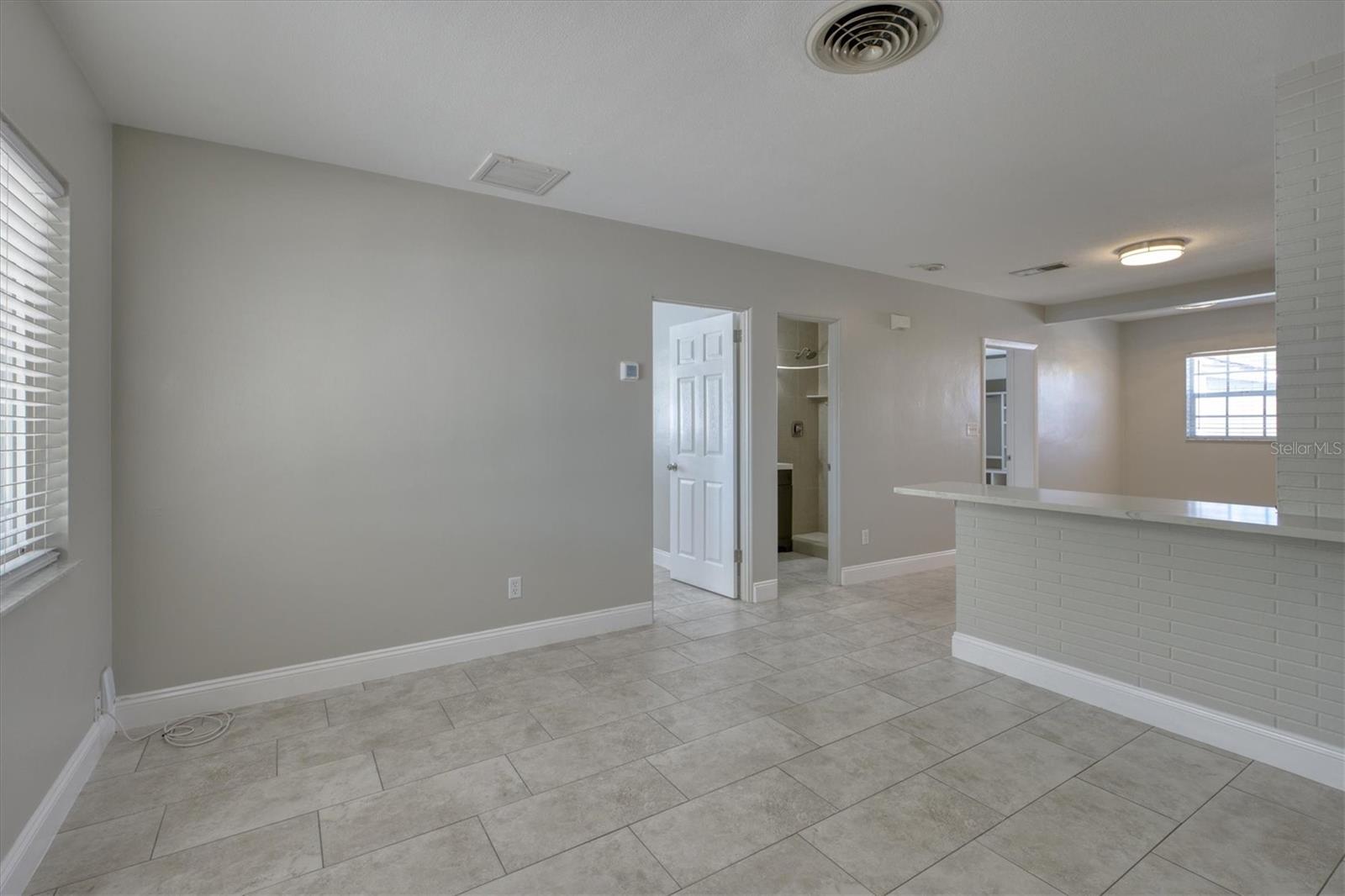 CENTRAL AVE HEIGHTS - Residential