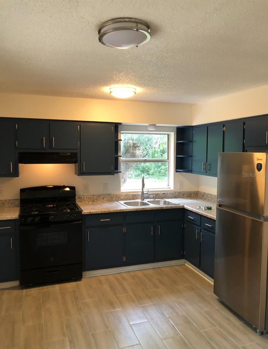 257 NE 8TH STREET