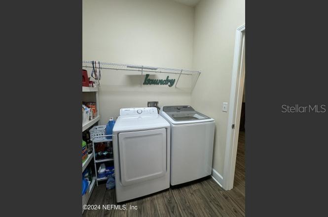 VIKING MANOR - Residential