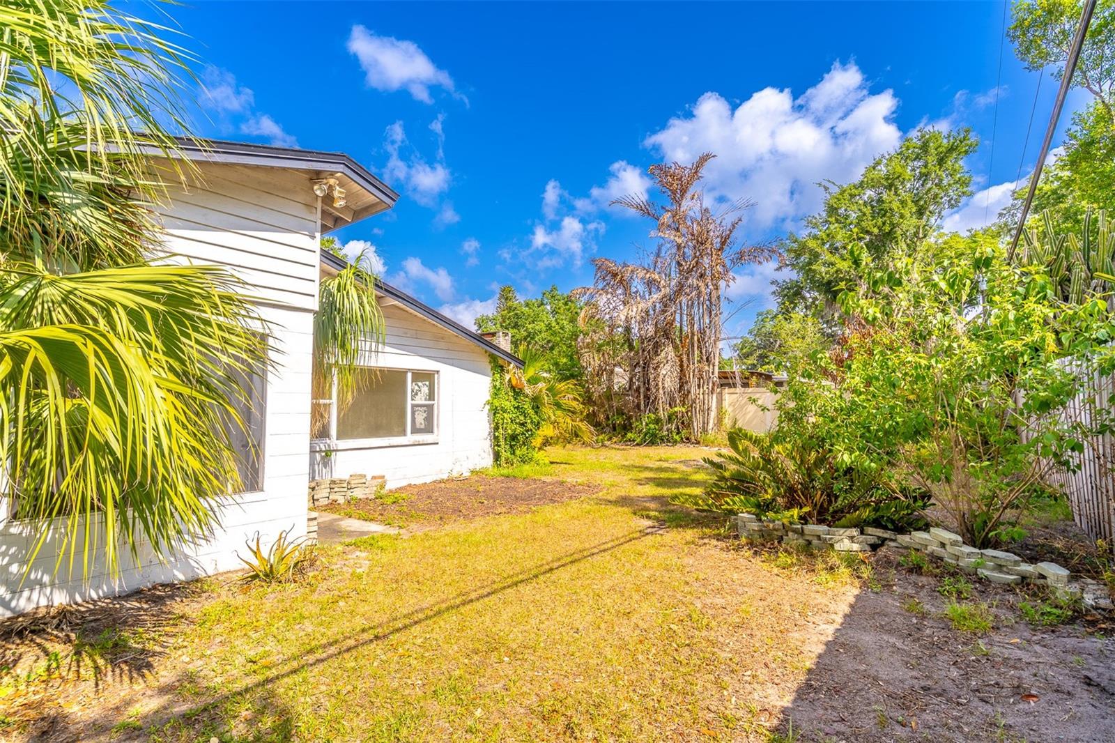 LAKE CONWAY ESTATES - Residential