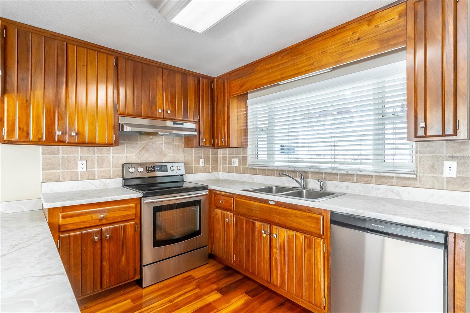 LAKE CONWAY ESTATES - Residential