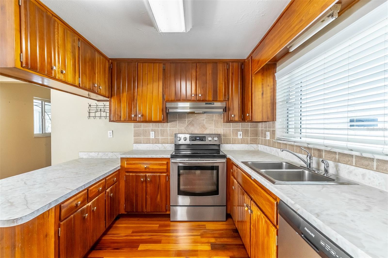 LAKE CONWAY ESTATES - Residential