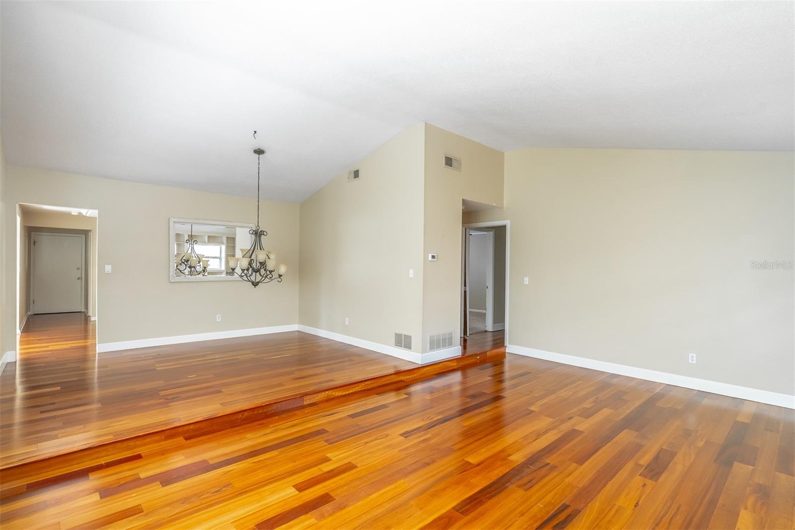 LAKE CONWAY ESTATES - Residential