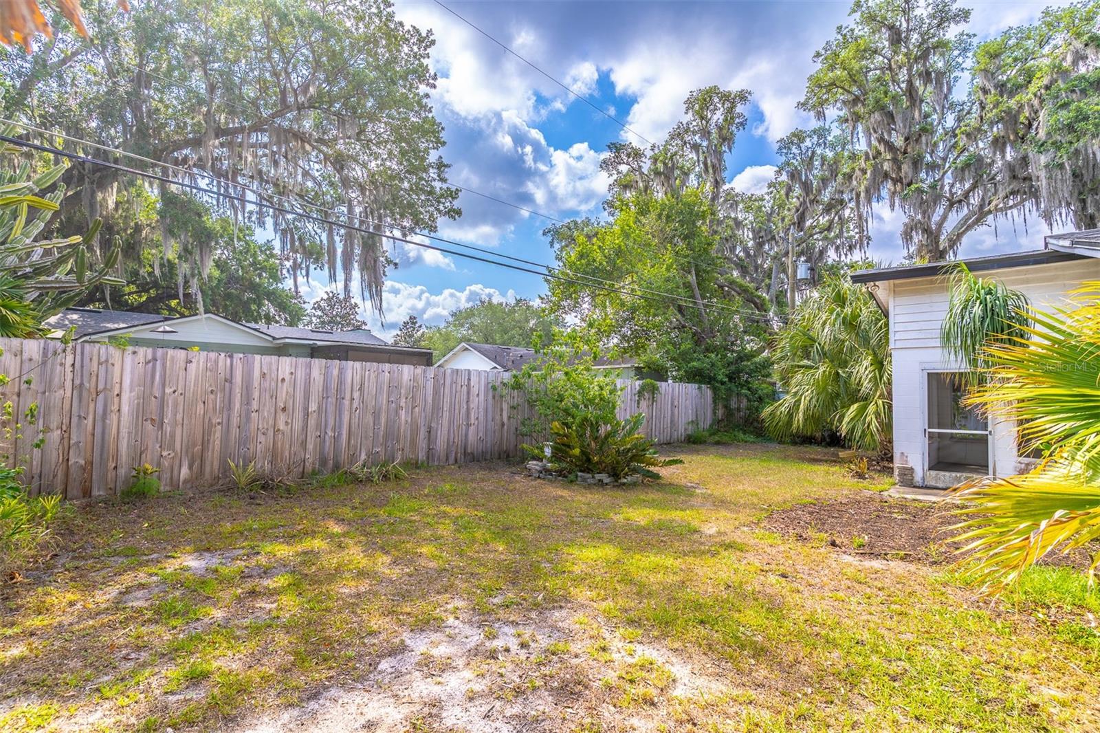LAKE CONWAY ESTATES - Residential