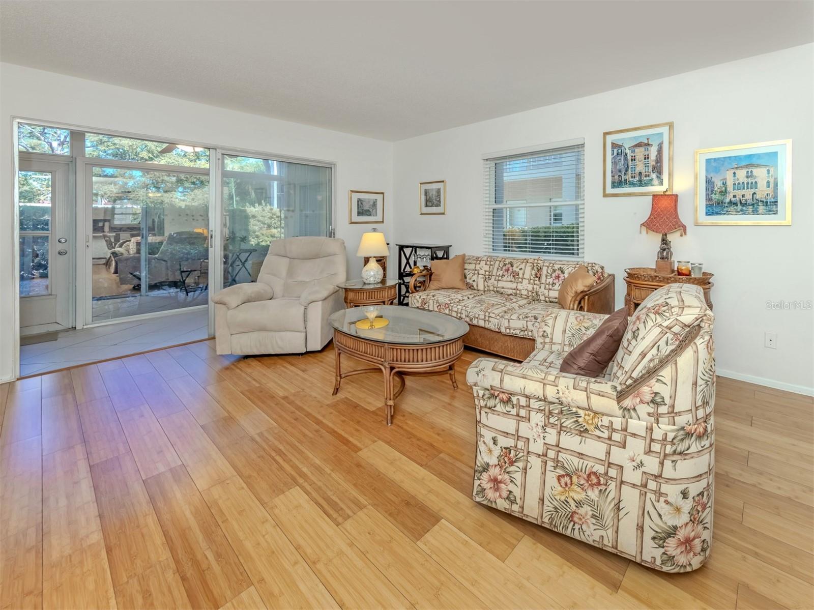 VENICE PARK - Residential