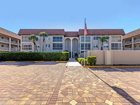 Photo of 101 Park Boulevard S #106, Venice, FL 34285 (MLS # A4692289)