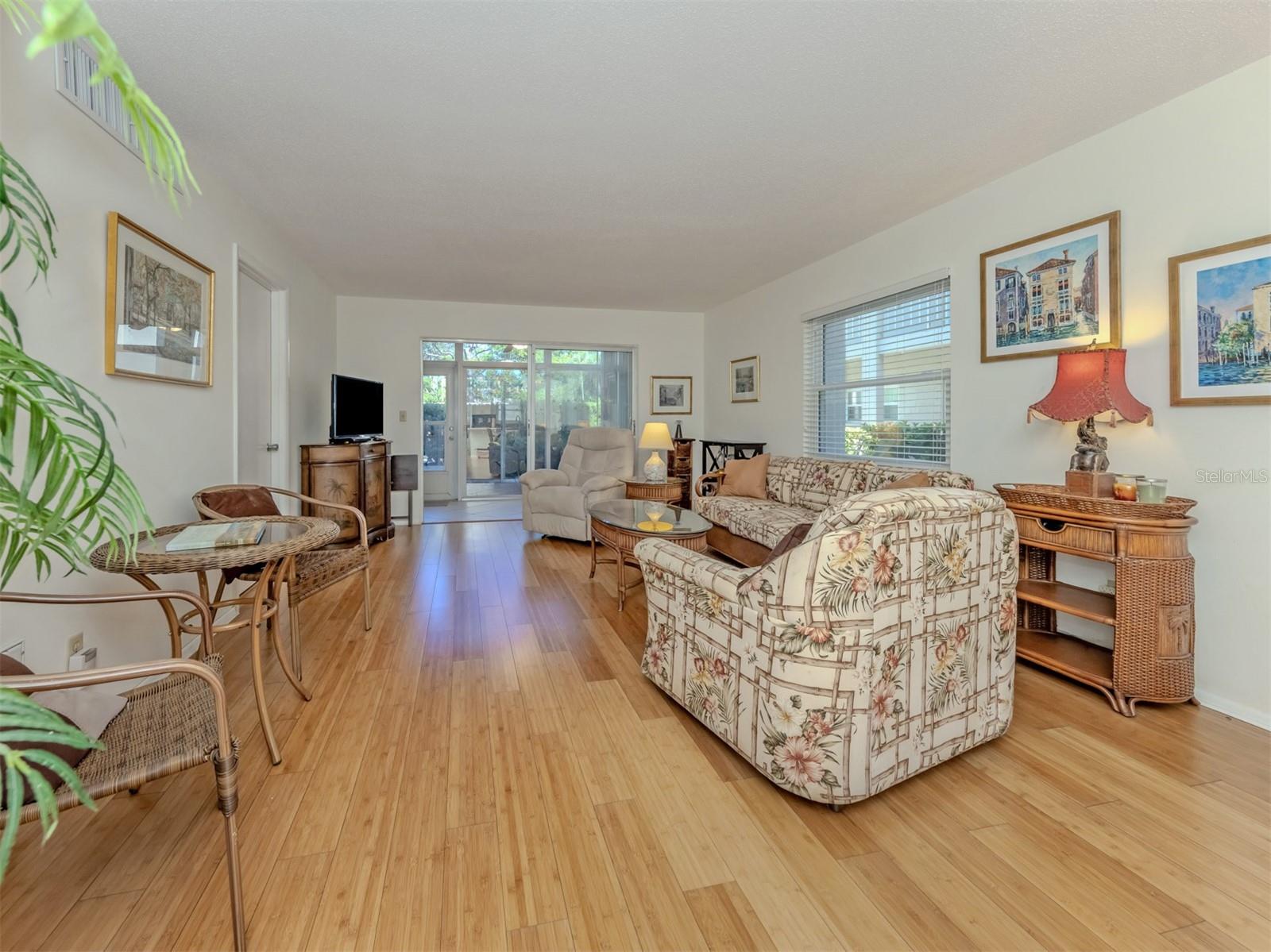 VENICE PARK - Residential