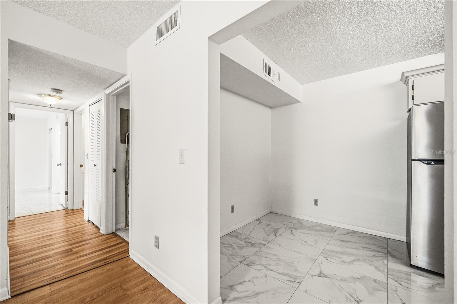 PINE RIDGE CLUB VILLAGE 1 PH 2 A CONDO BLDG 17 - Residential