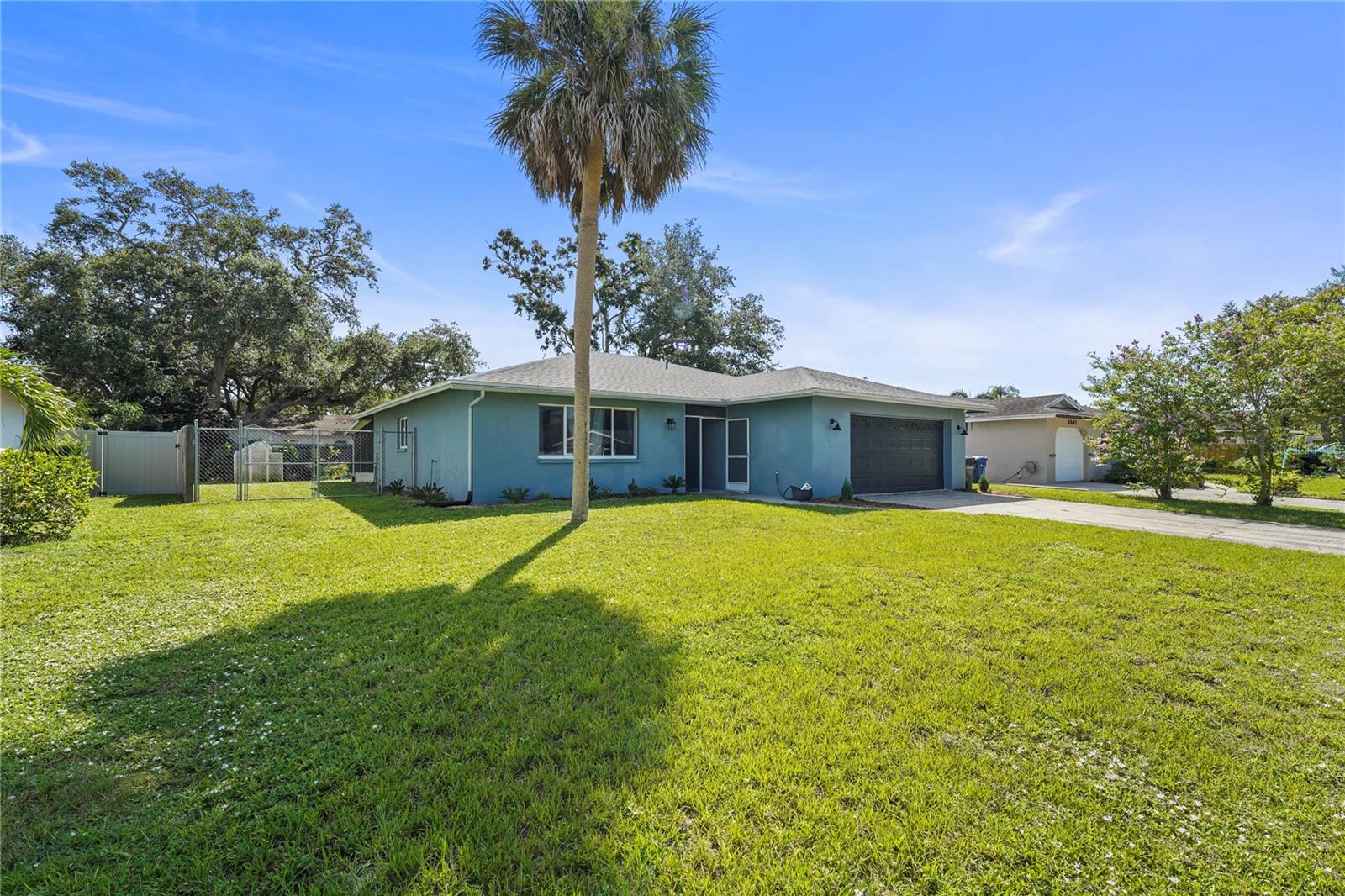 5537 ROLLINGWOOD DRIVE