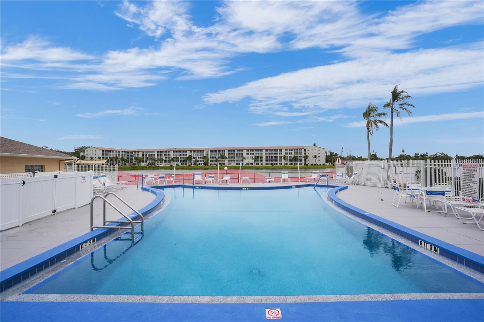 BAYSHORE ON THE LAKE APTS II SEC 3 - Residential