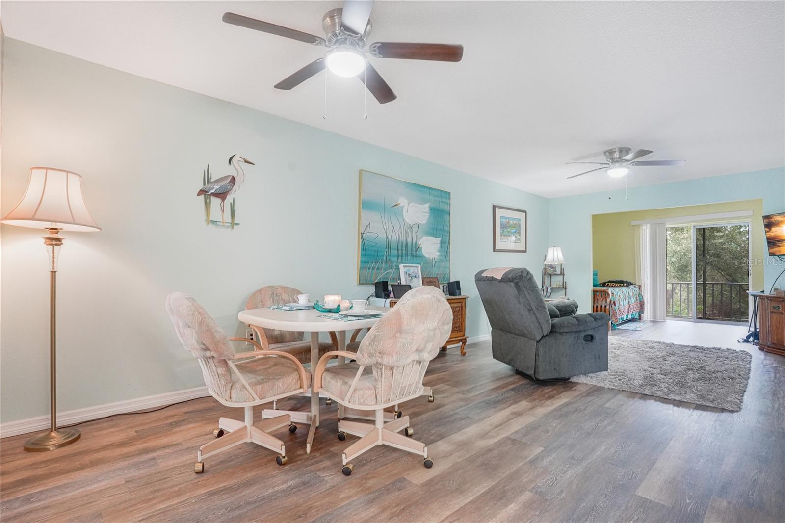 BAYSHORE ON THE LAKE APTS II SEC 3 - Residential