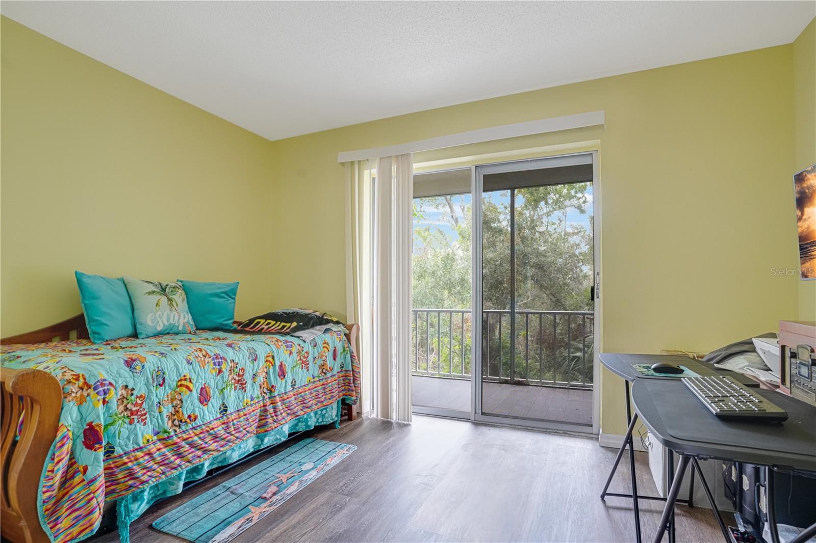 BAYSHORE ON THE LAKE APTS II SEC 3 - Residential