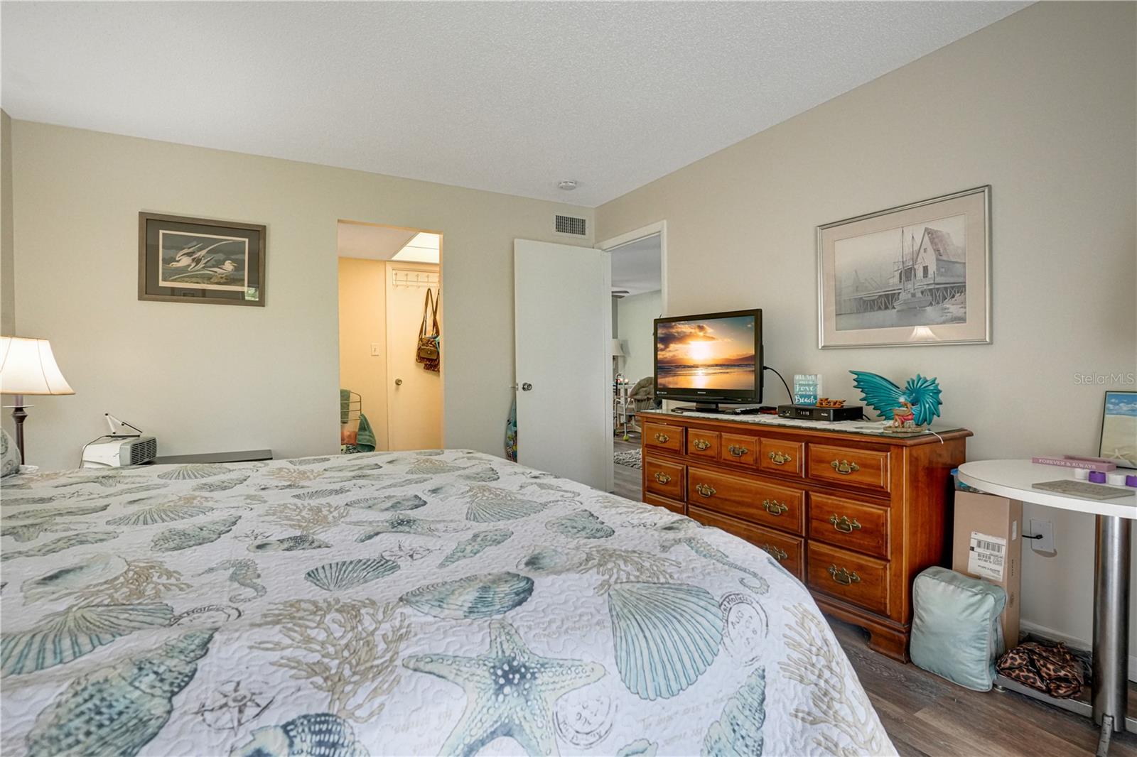 BAYSHORE ON THE LAKE APTS II SEC 3 - Residential