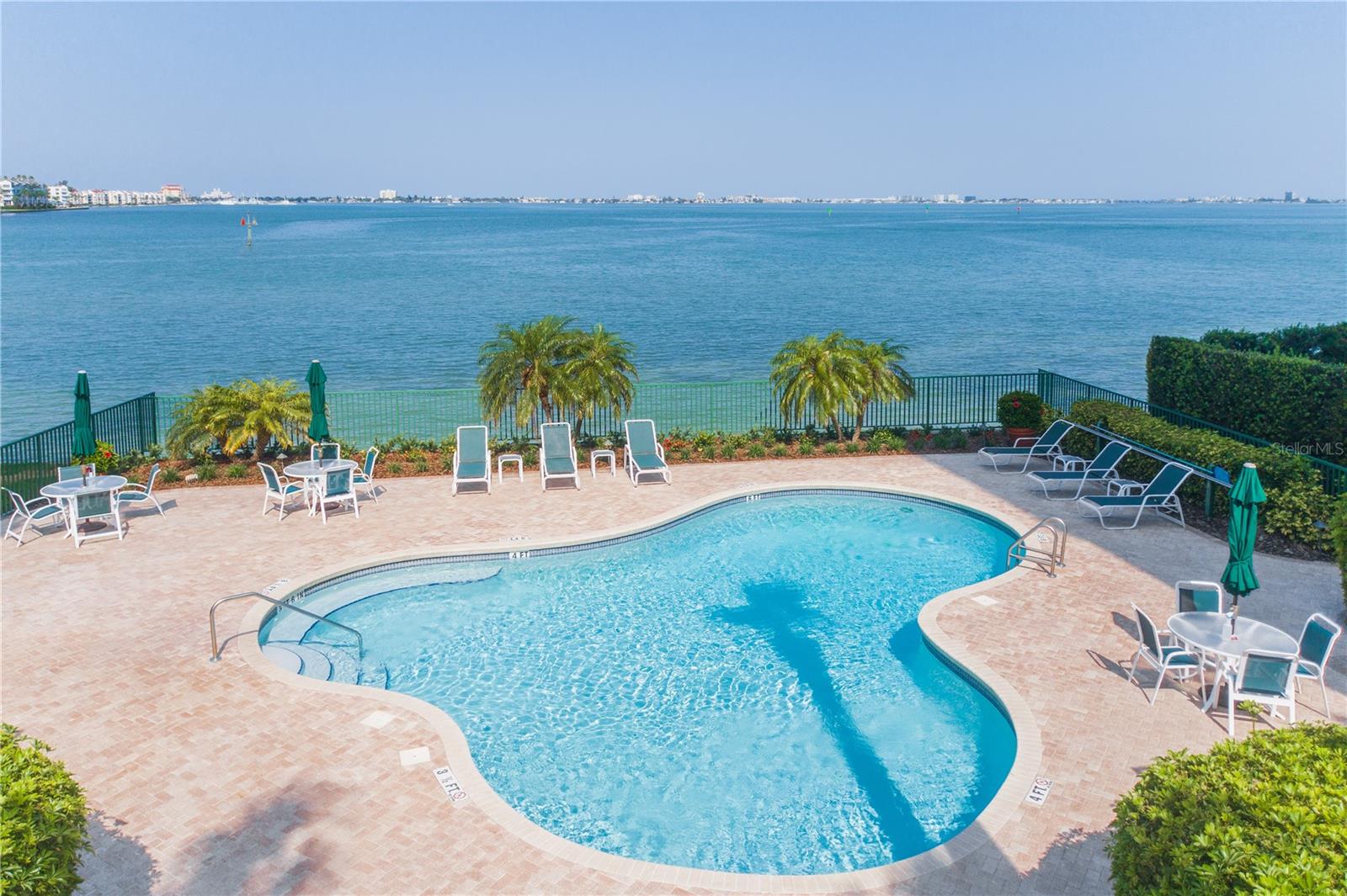 DOLPHIN CAY AT OSPREY POINTE - Residential