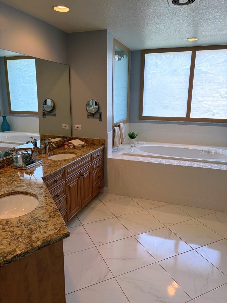 DOLPHIN CAY AT OSPREY POINTE - Residential