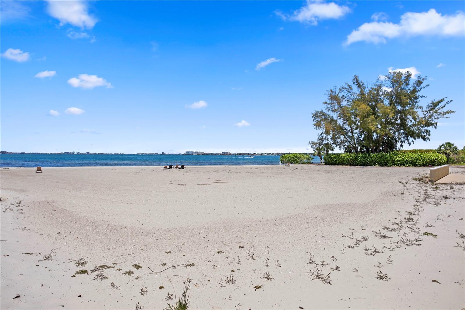 DOLPHIN CAY AT OSPREY POINTE - Residential