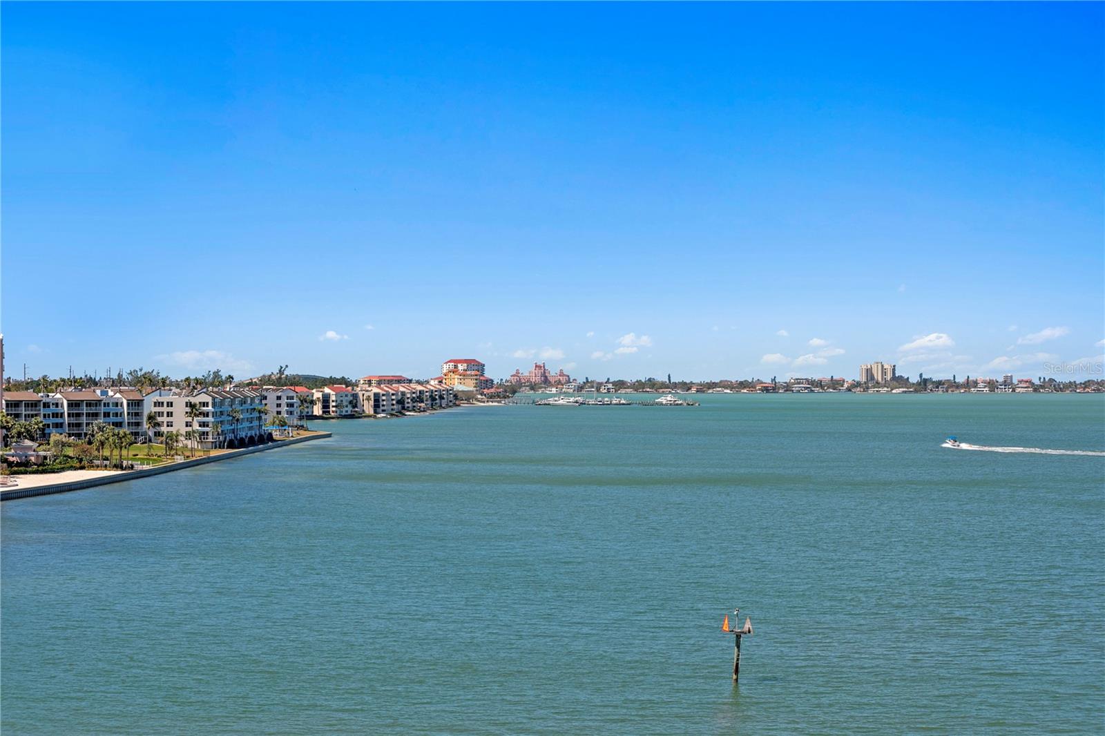 DOLPHIN CAY AT OSPREY POINTE - Residential