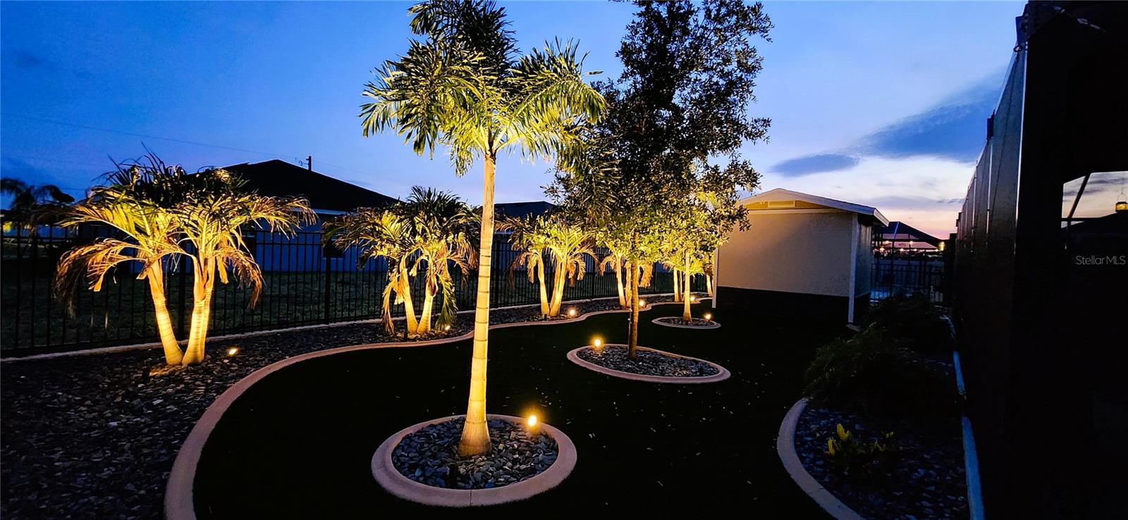 ROTONDA LAKES - Residential