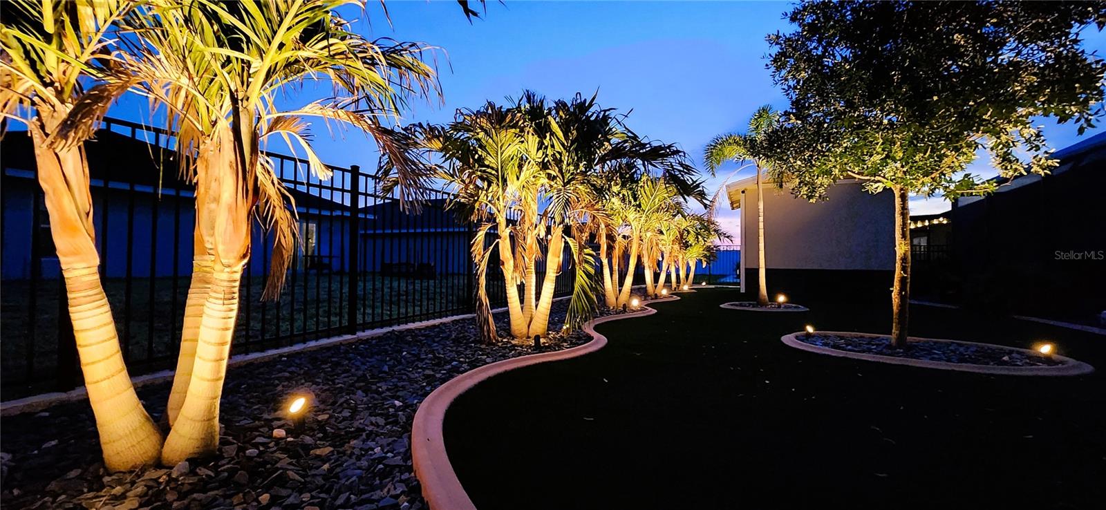 ROTONDA LAKES - Residential