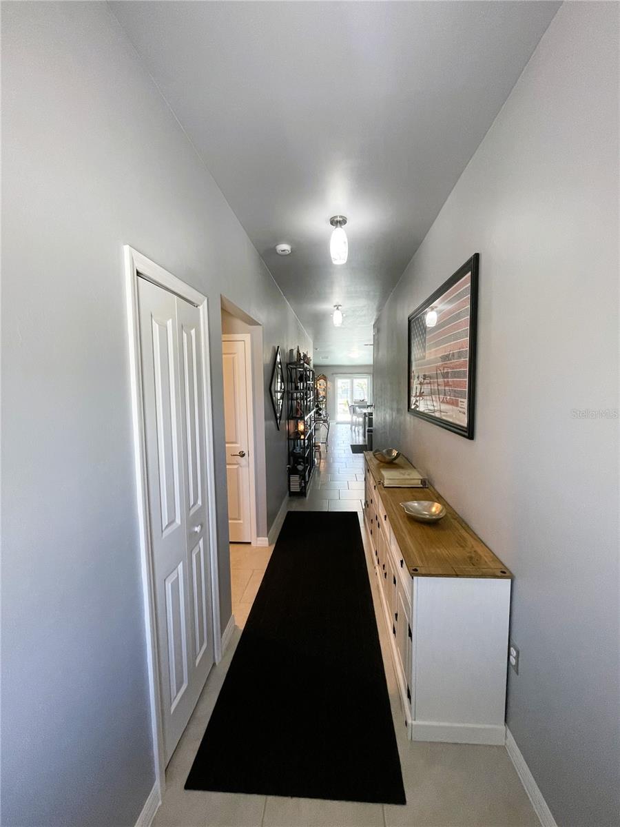 ROTONDA LAKES - Residential