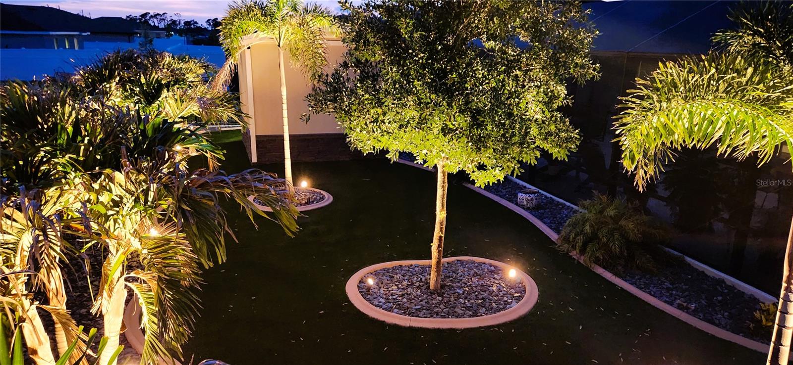 ROTONDA LAKES - Residential