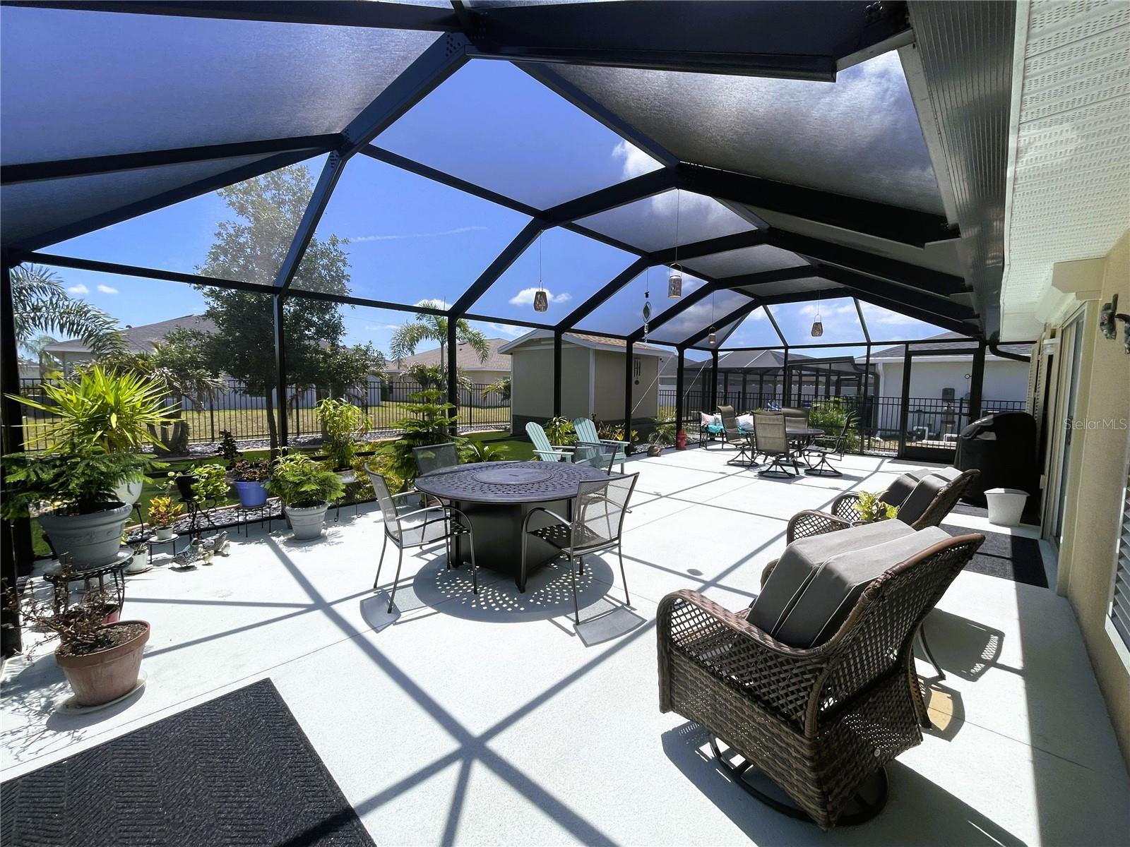 ROTONDA LAKES - Residential