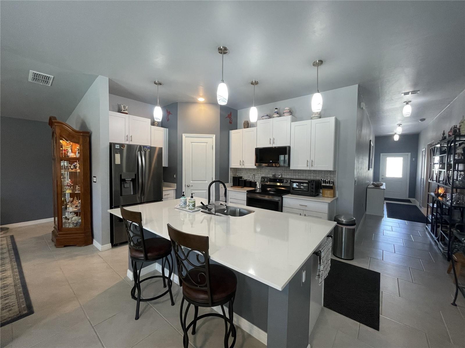 ROTONDA LAKES - Residential