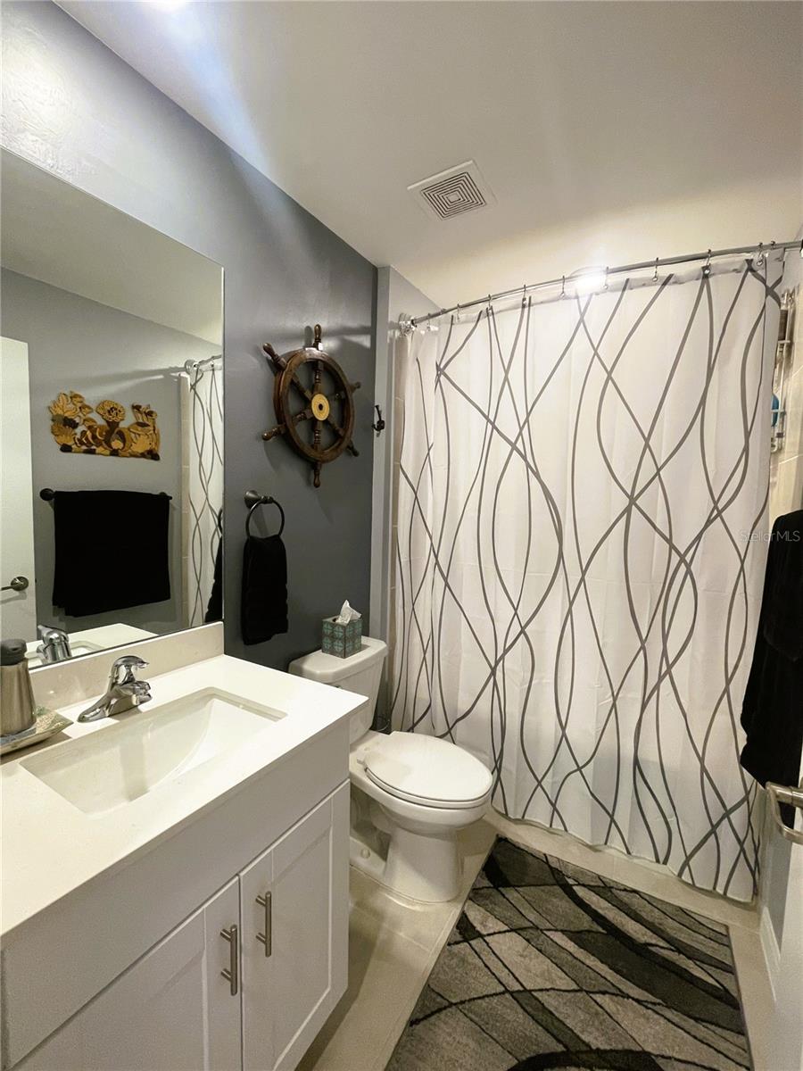 ROTONDA LAKES - Residential