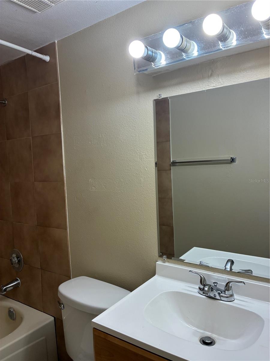 WATERSIDE CONDO I - Residential Lease