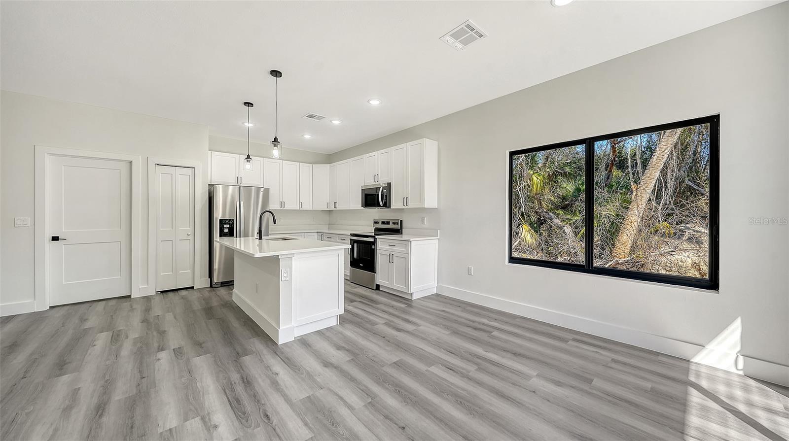 PORT CHARLOTTE SUB 24 - Residential