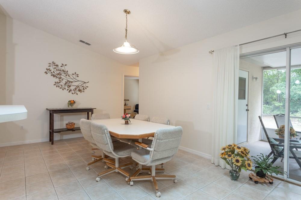 PINE LAKES - Residential