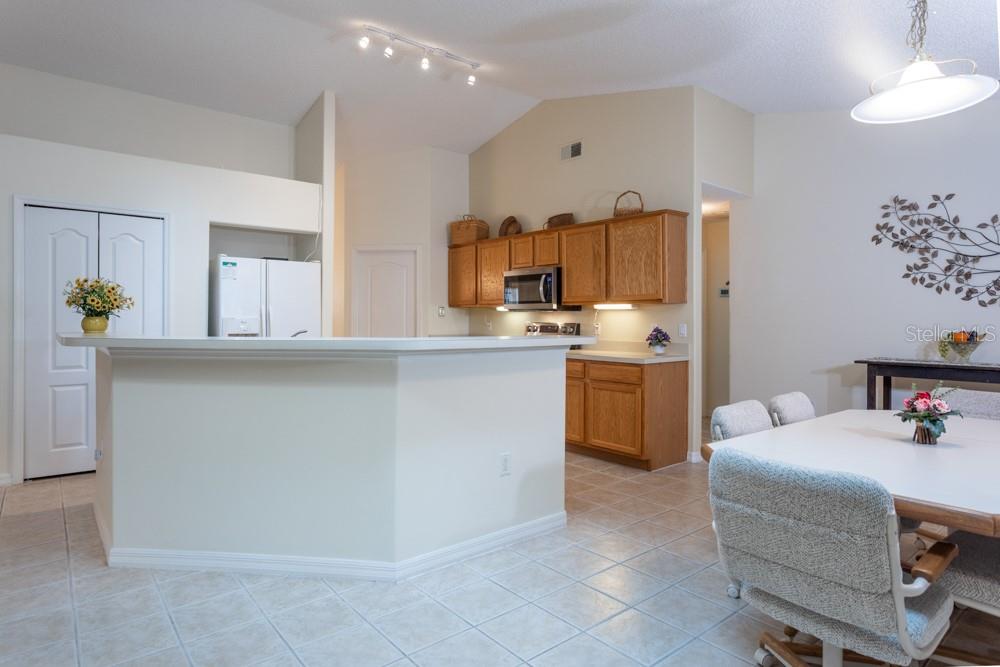 PINE LAKES - Residential