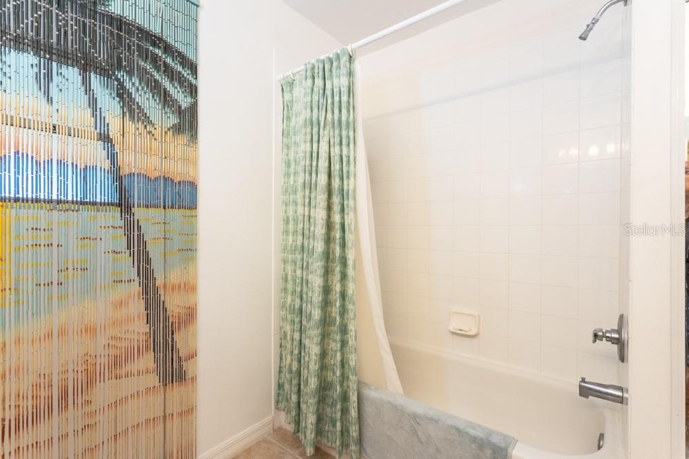 PINE LAKES - Residential