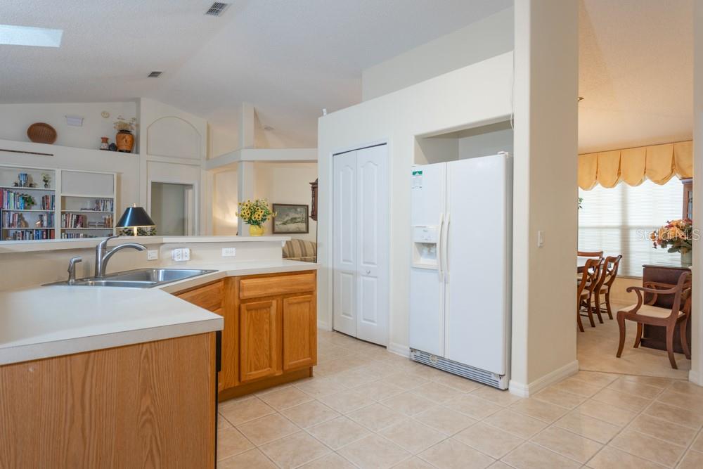 PINE LAKES - Residential