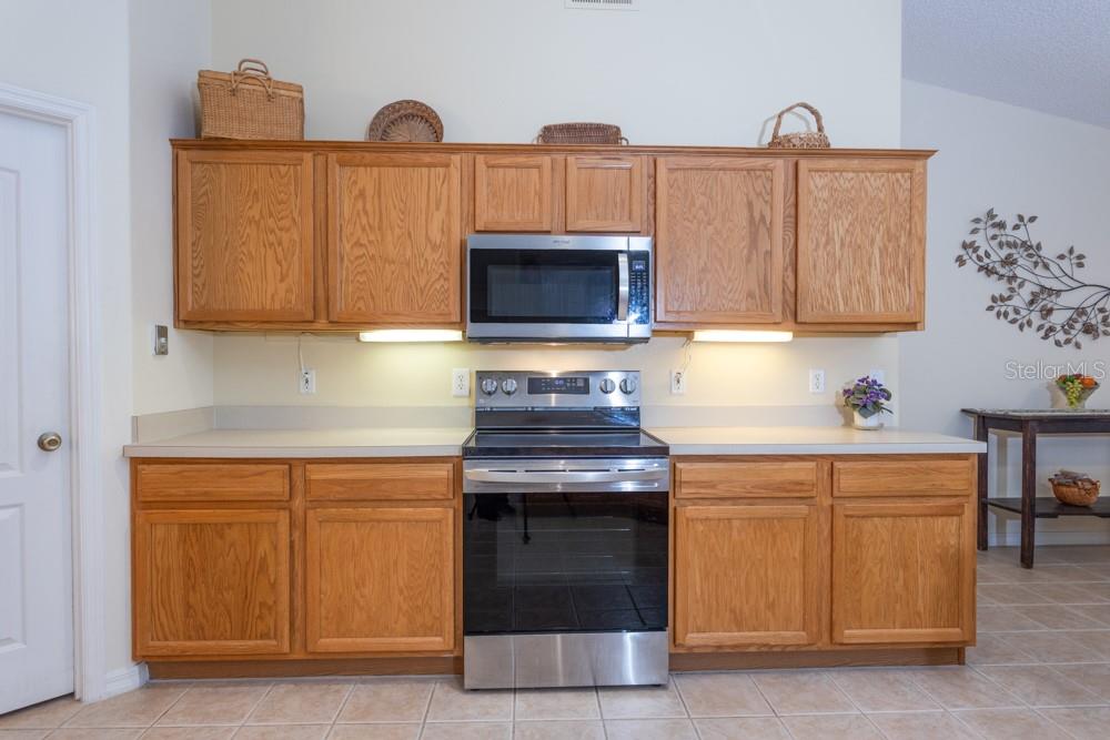 PINE LAKES - Residential