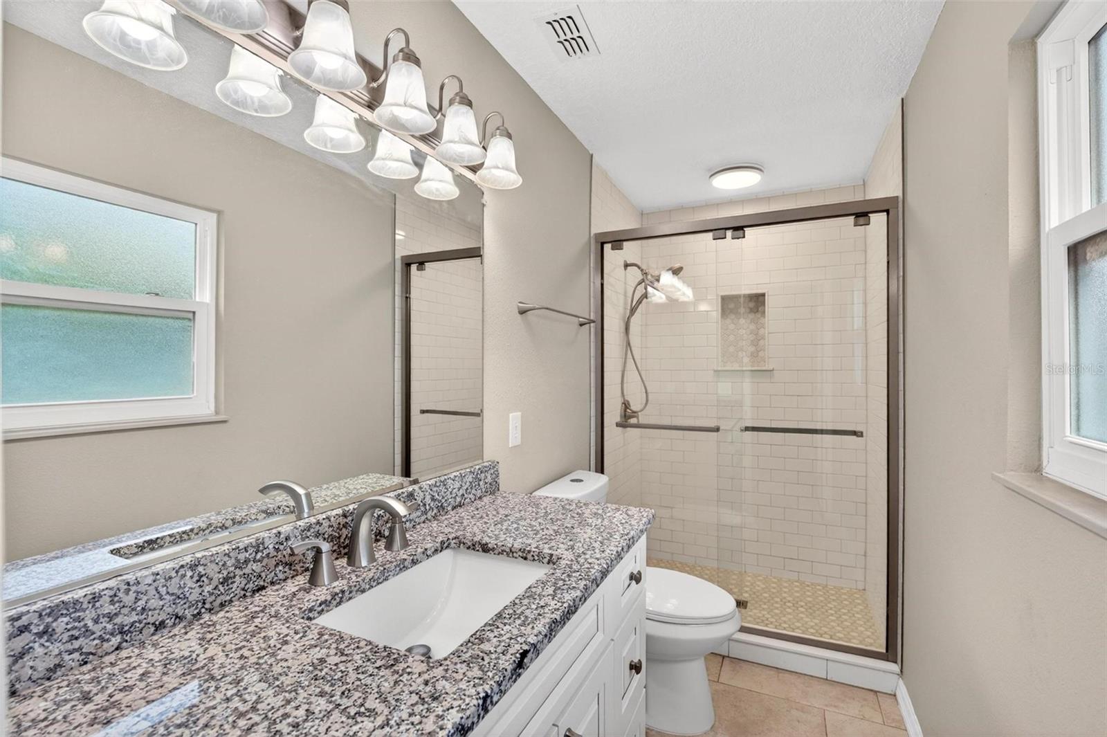 QUEENS MIRROR 3RD ADD TO CASSELBERRY - Residential