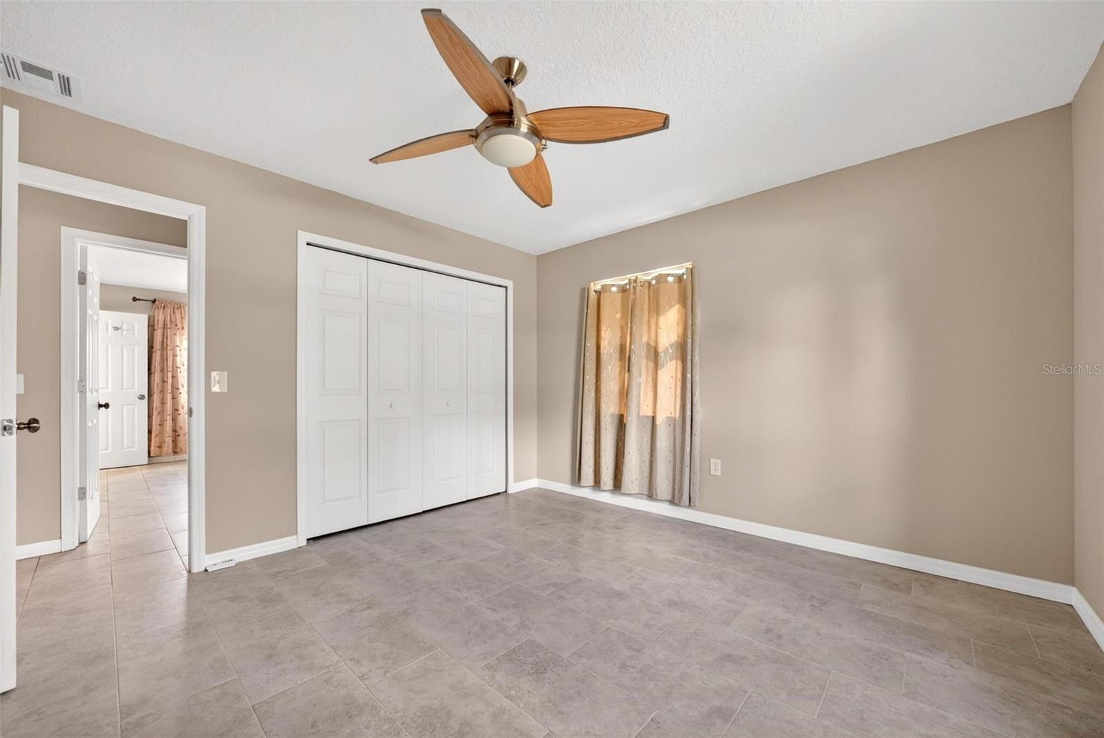 QUEENS MIRROR 3RD ADD TO CASSELBERRY - Residential