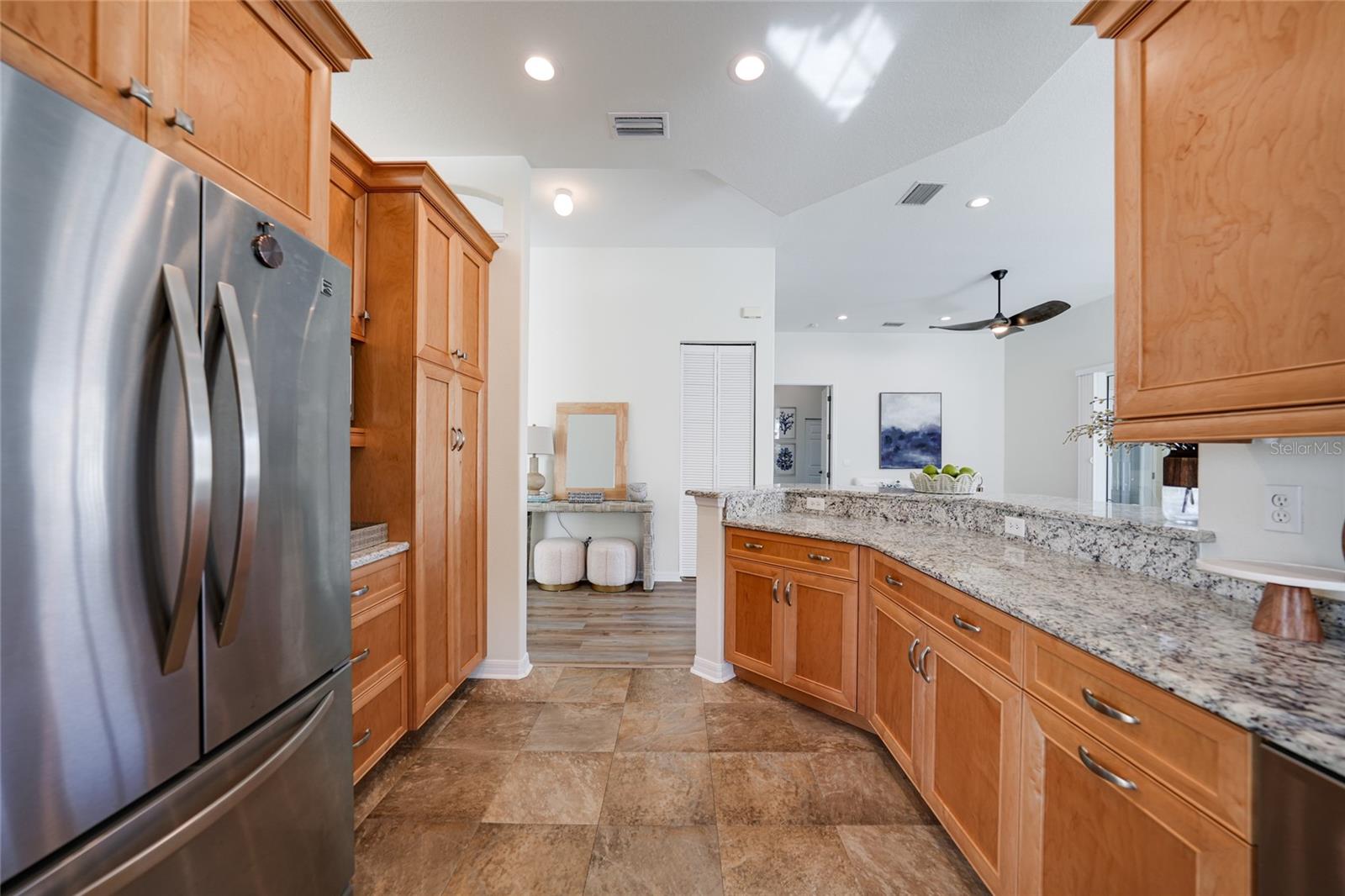 1706 TRIANO CIRCLE 1706