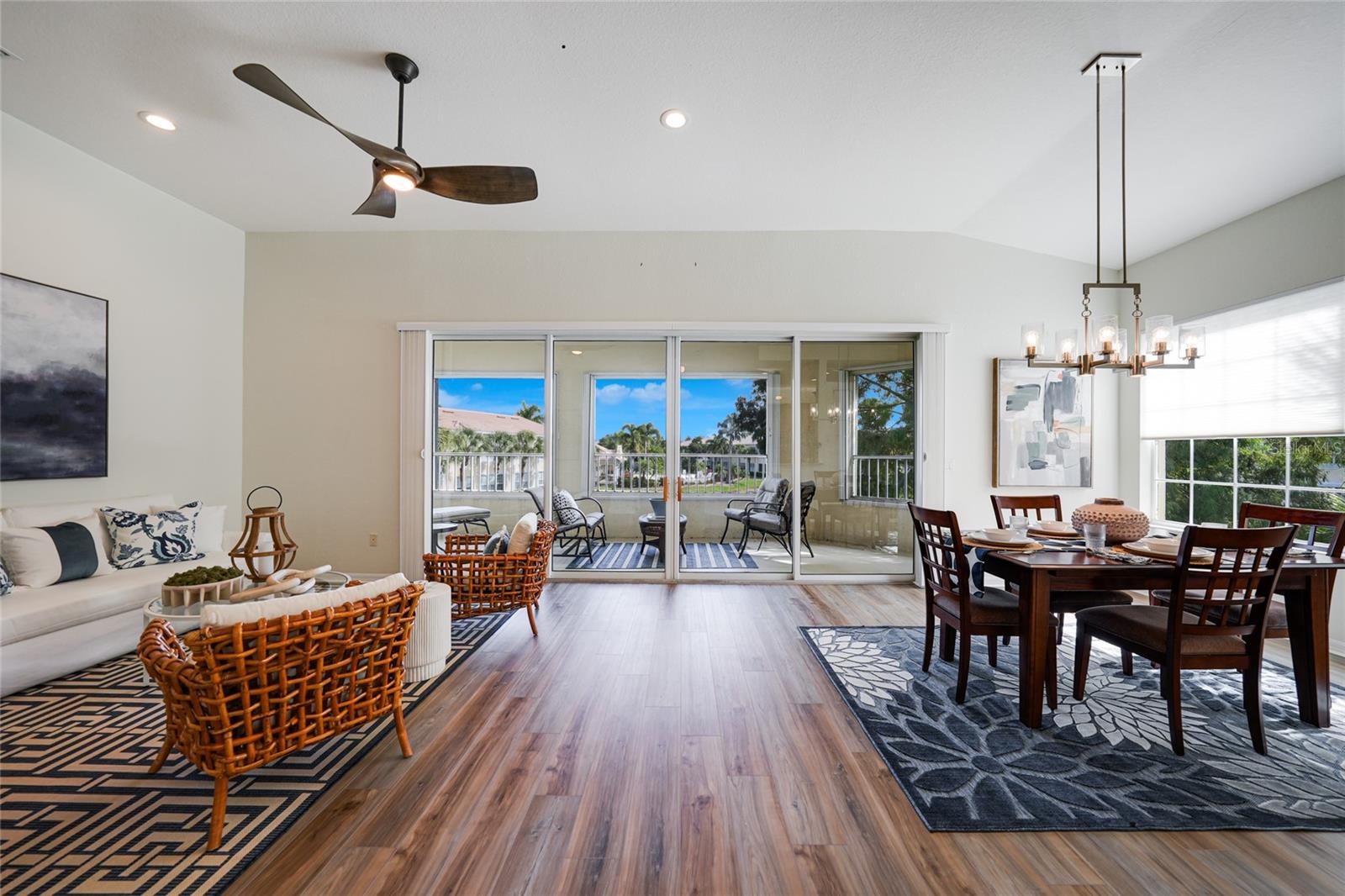 TRIANO - Residential