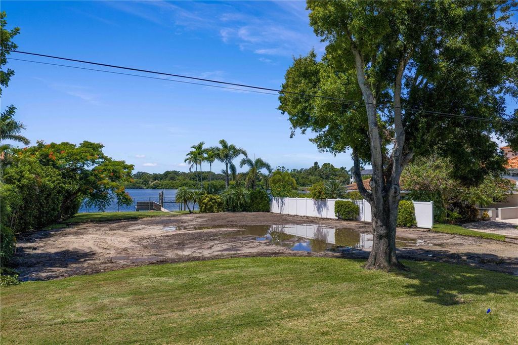 Photo of 1344 Monterey Boulevard NE, St Petersburg, FL 33704 (MLS # TB8425839)