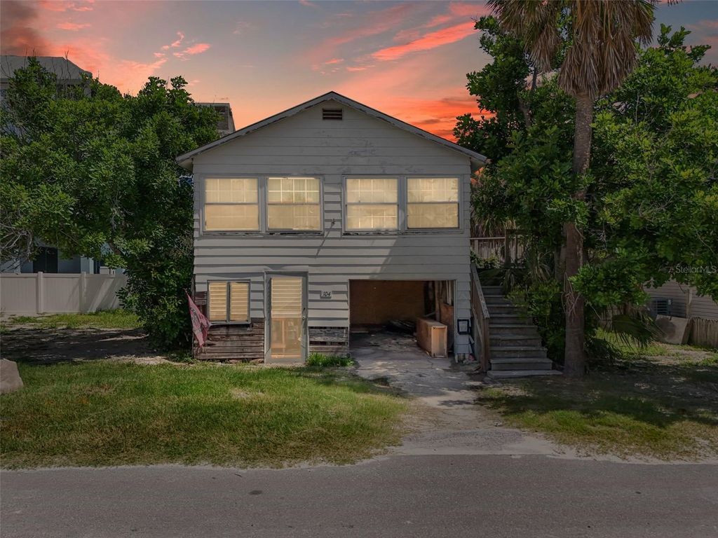 Photo of 104 10th Street S, Bradenton Beach, FL 34217 (MLS # A4658236)
