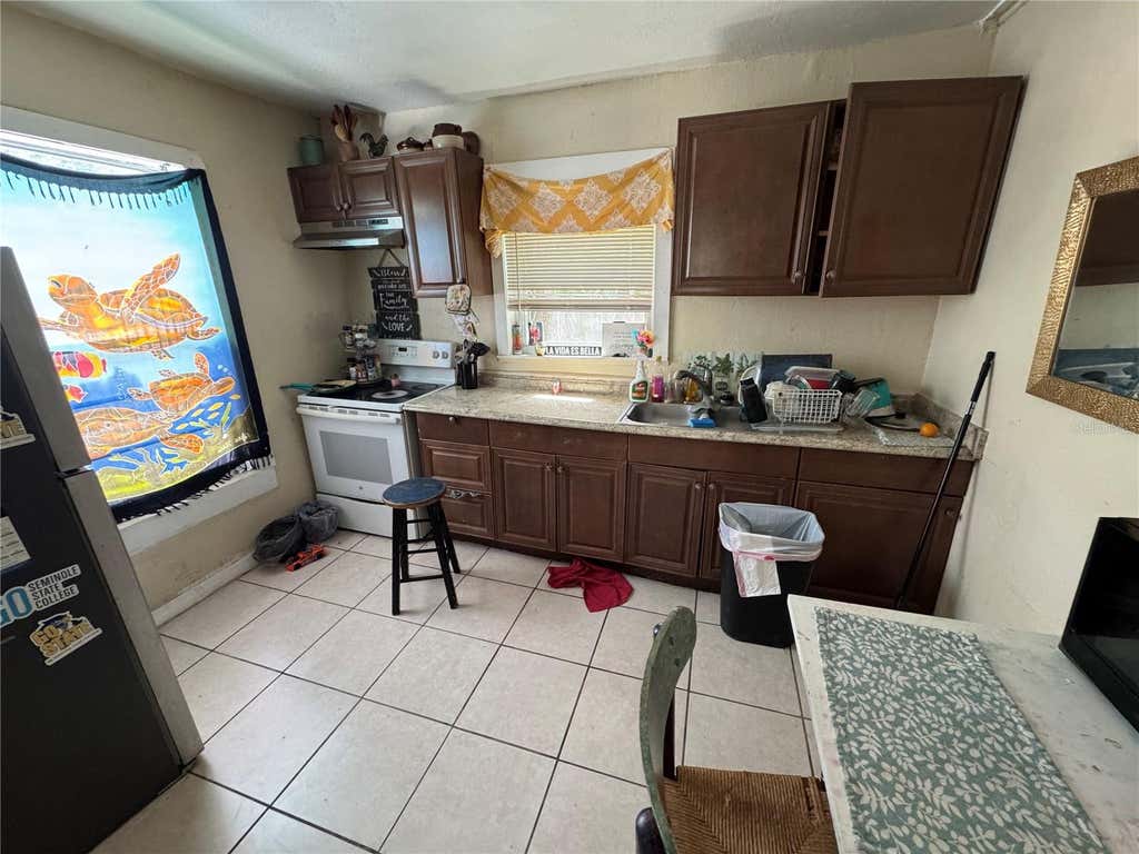Photo of 711 E 5th Street, Sanford, FL 32771 (MLS # O6435480)