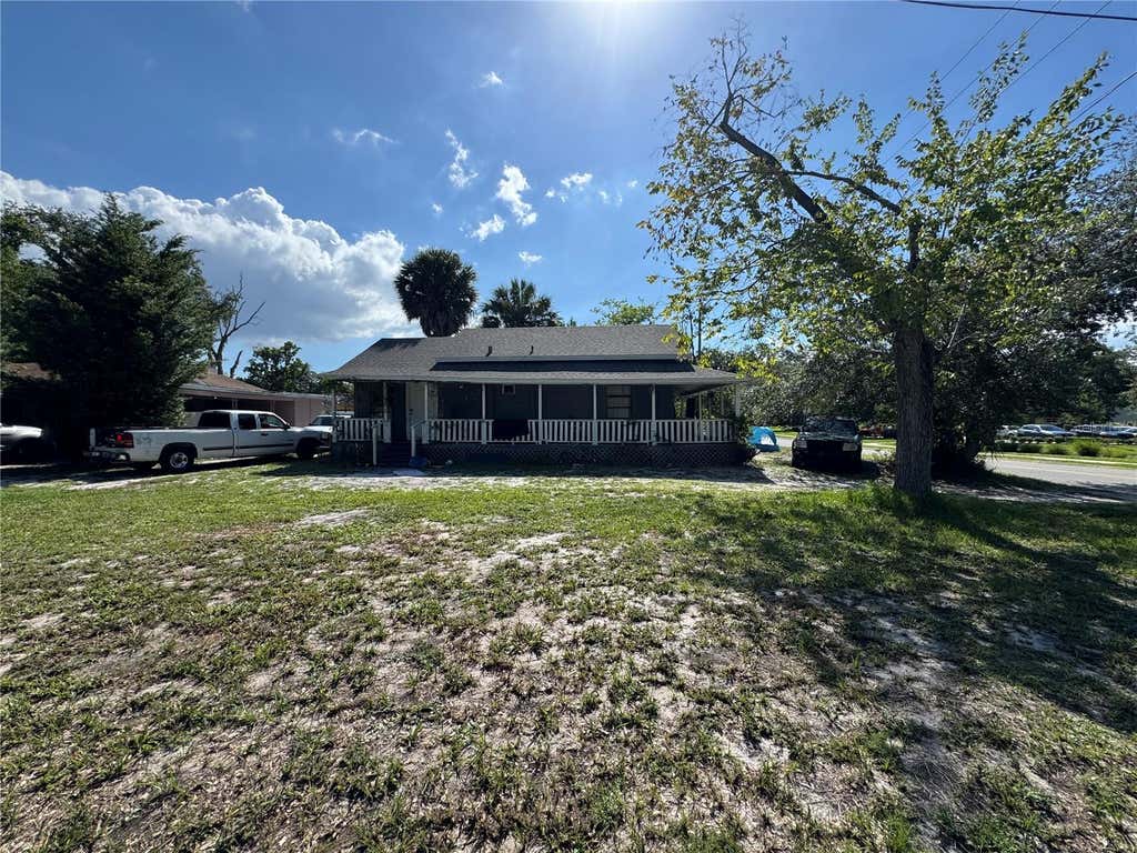 Photo of 711 E 5th Street, Sanford, FL 32771 (MLS # O6435480)
