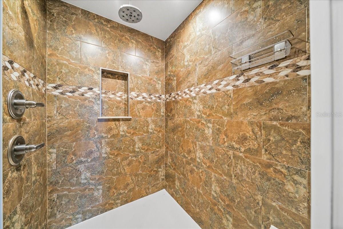 COUNTRY MILE FARMS - Residential