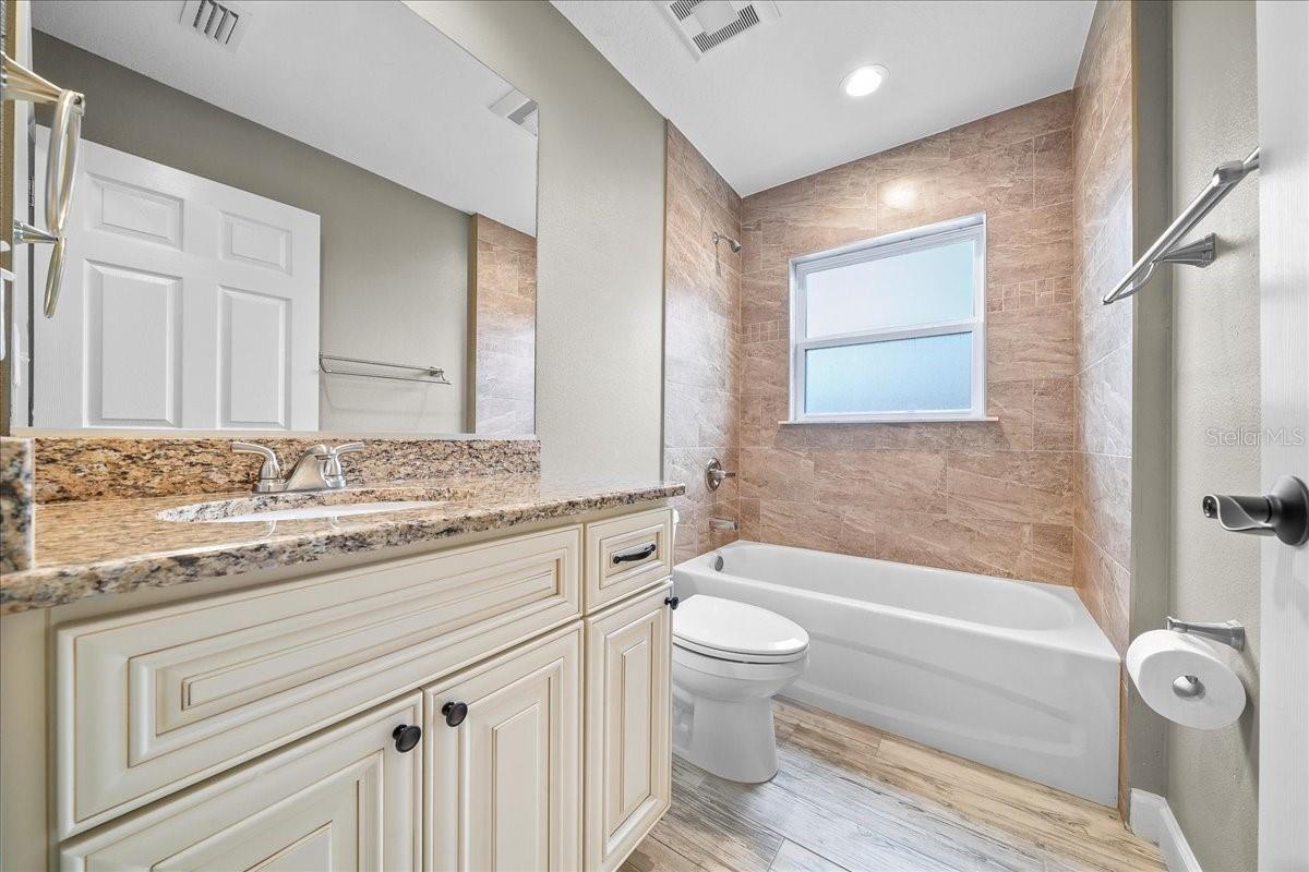 COUNTRY MILE FARMS - Residential